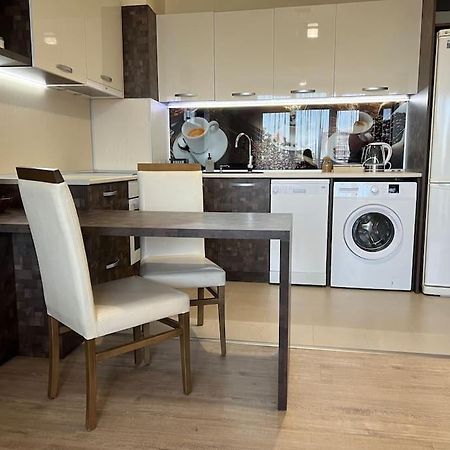 Cozy Apartment - Free Parking プロヴディフ エクステリア 写真