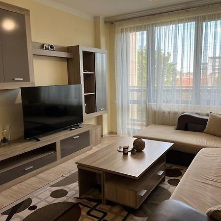 Cozy Apartment - Free Parking プロヴディフ エクステリア 写真